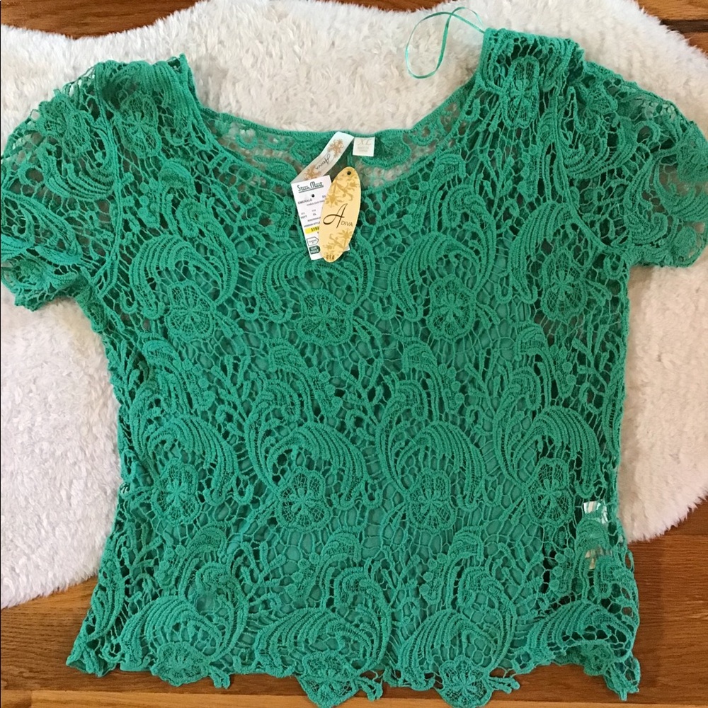 Women’s size extra large  short sleeve top NWT